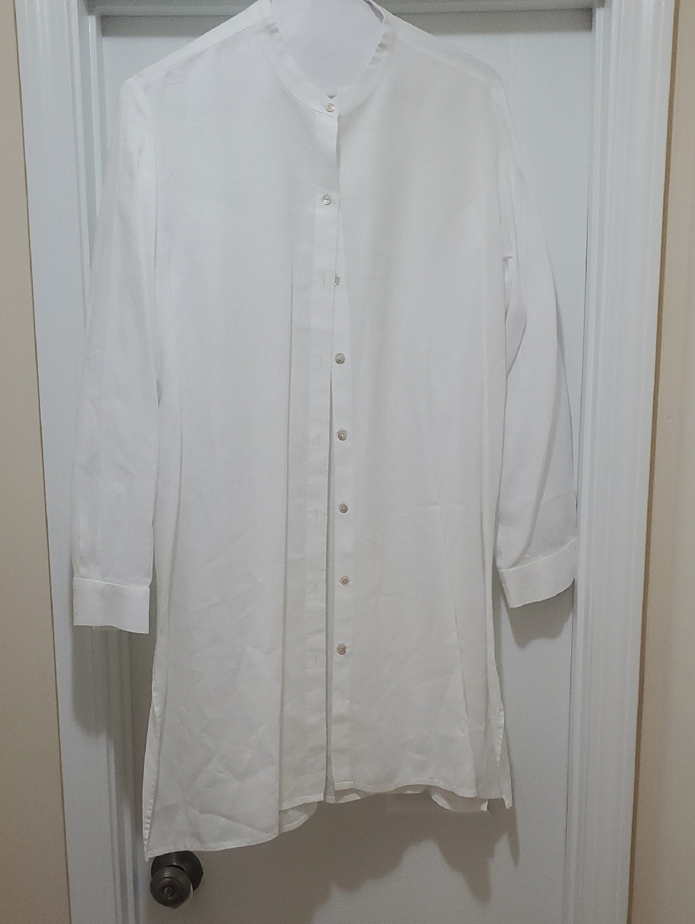 Eileen Fisher White Band-Collar Longline Button-Front Shirt